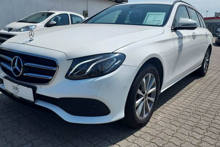 Hvid Mercedes E220 d fra 2018