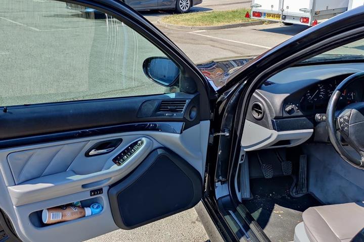 undefined BMW 530 fra 2000