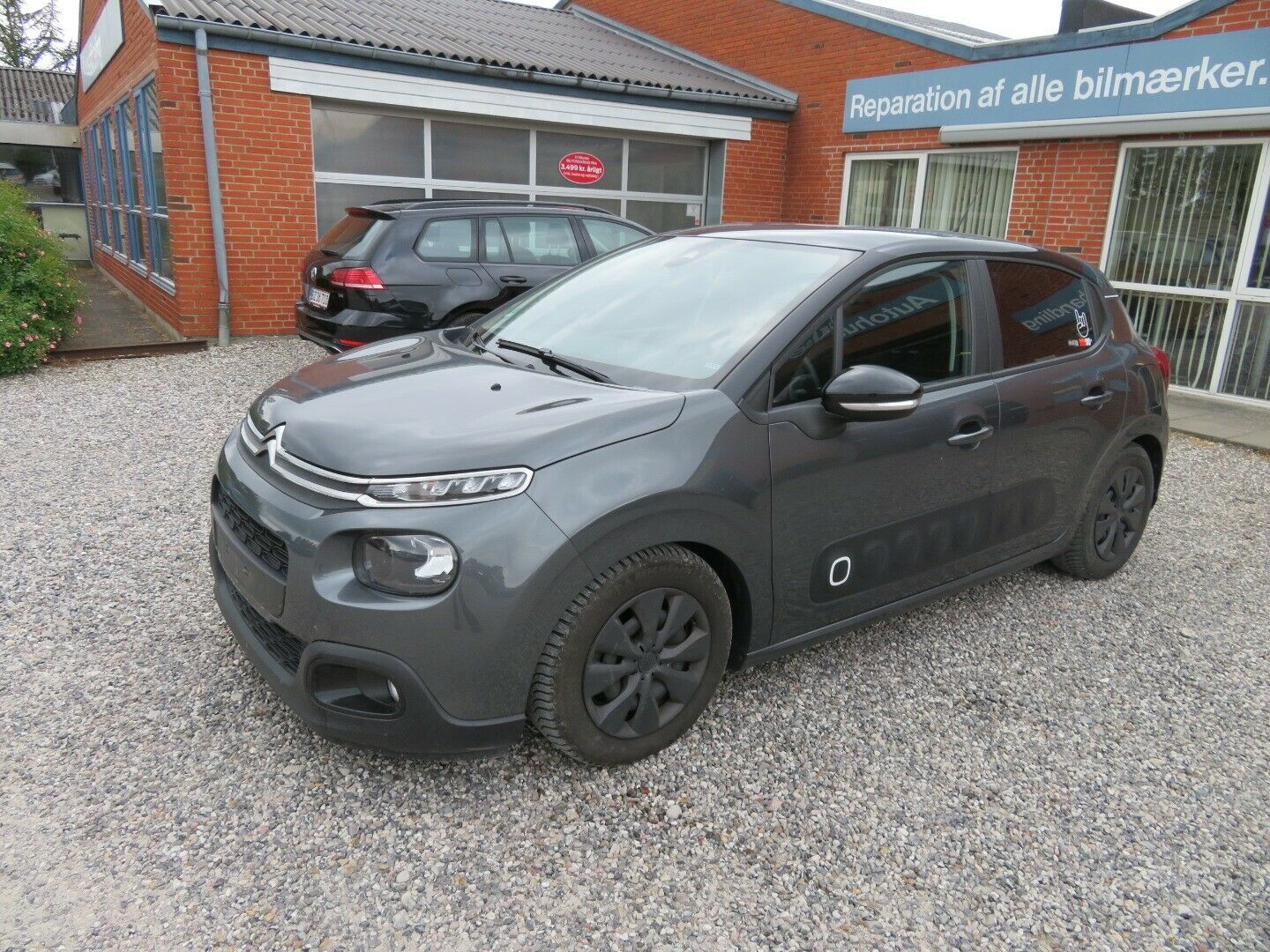 Grå Citroën C3 fra 2017