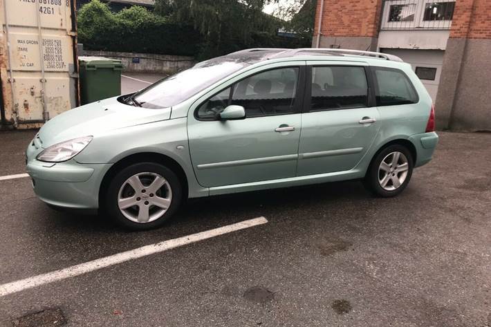 Grøn Peugeot 307 fra 2003