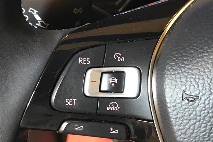 Hvid VW Polo fra 2018