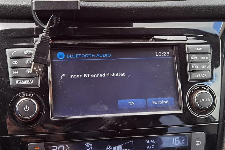 Hvid Nissan Qashqai fra 2015