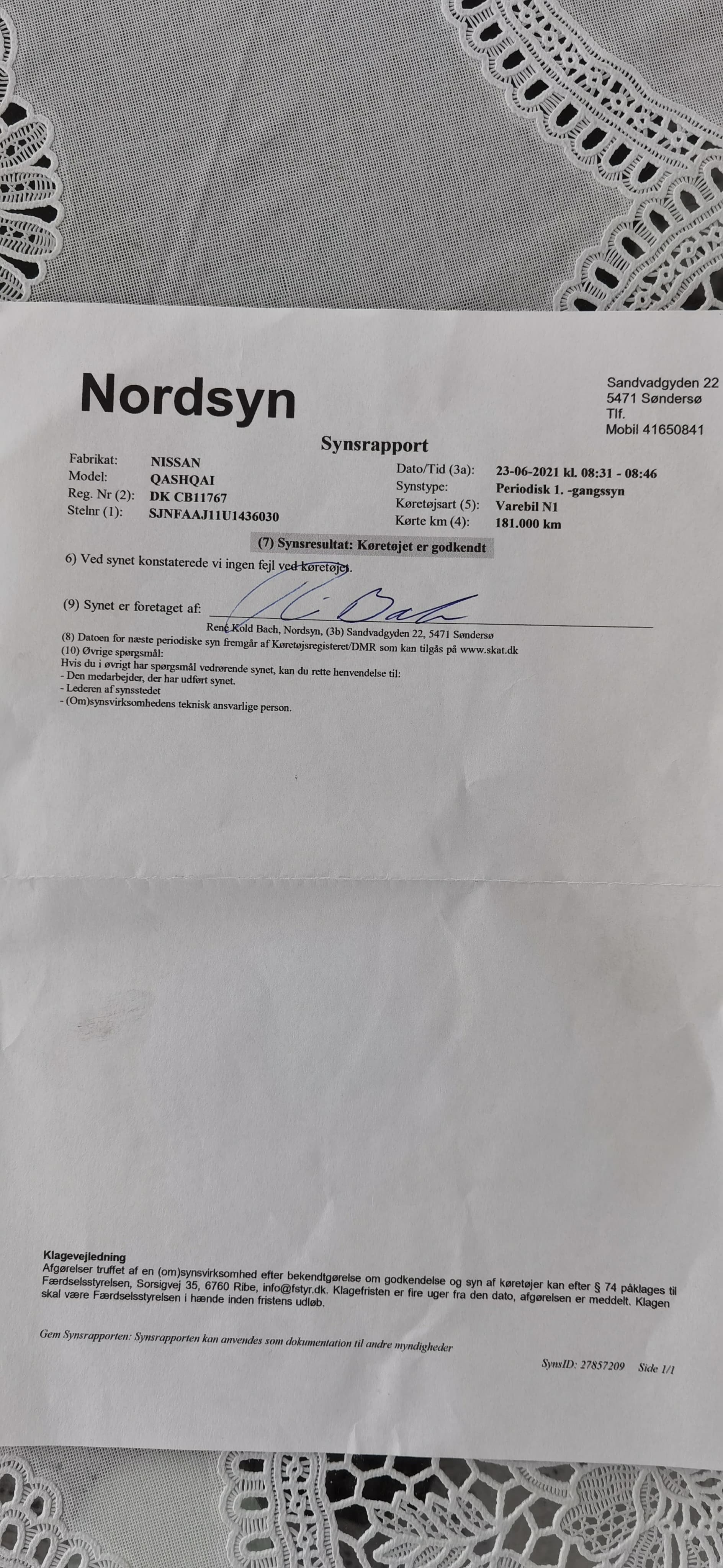 Hvid Nissan Qashqai fra 2015