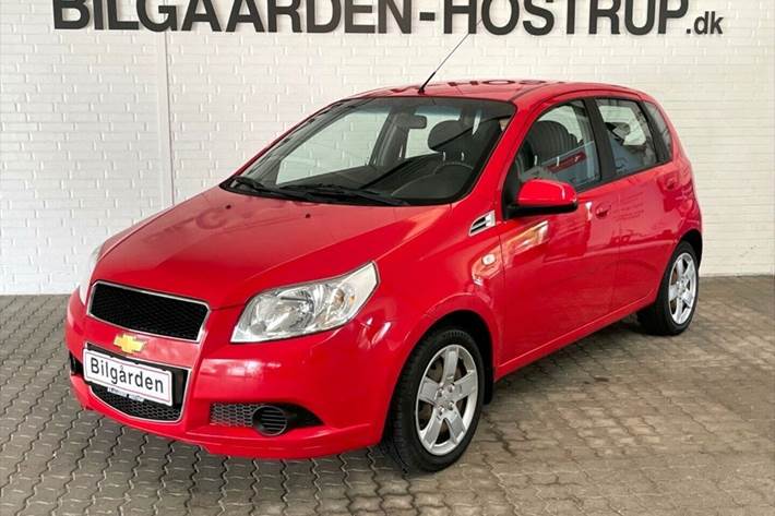 Rød Chevrolet Aveo fra 2010