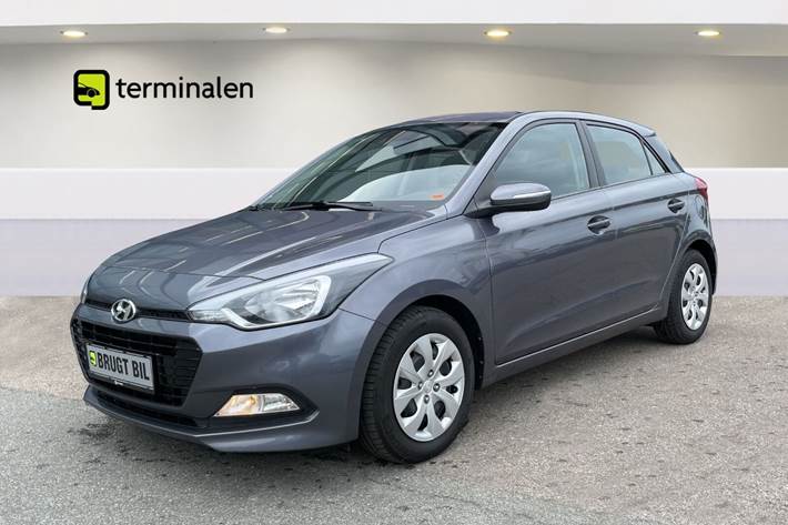 Grå Hyundai i20 fra 2017
