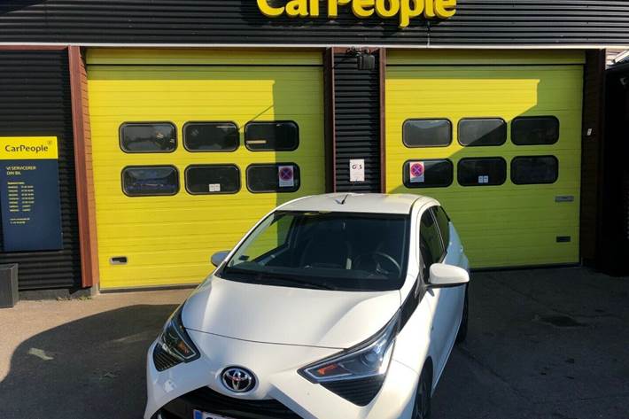 Hvid Toyota Aygo fra 2020