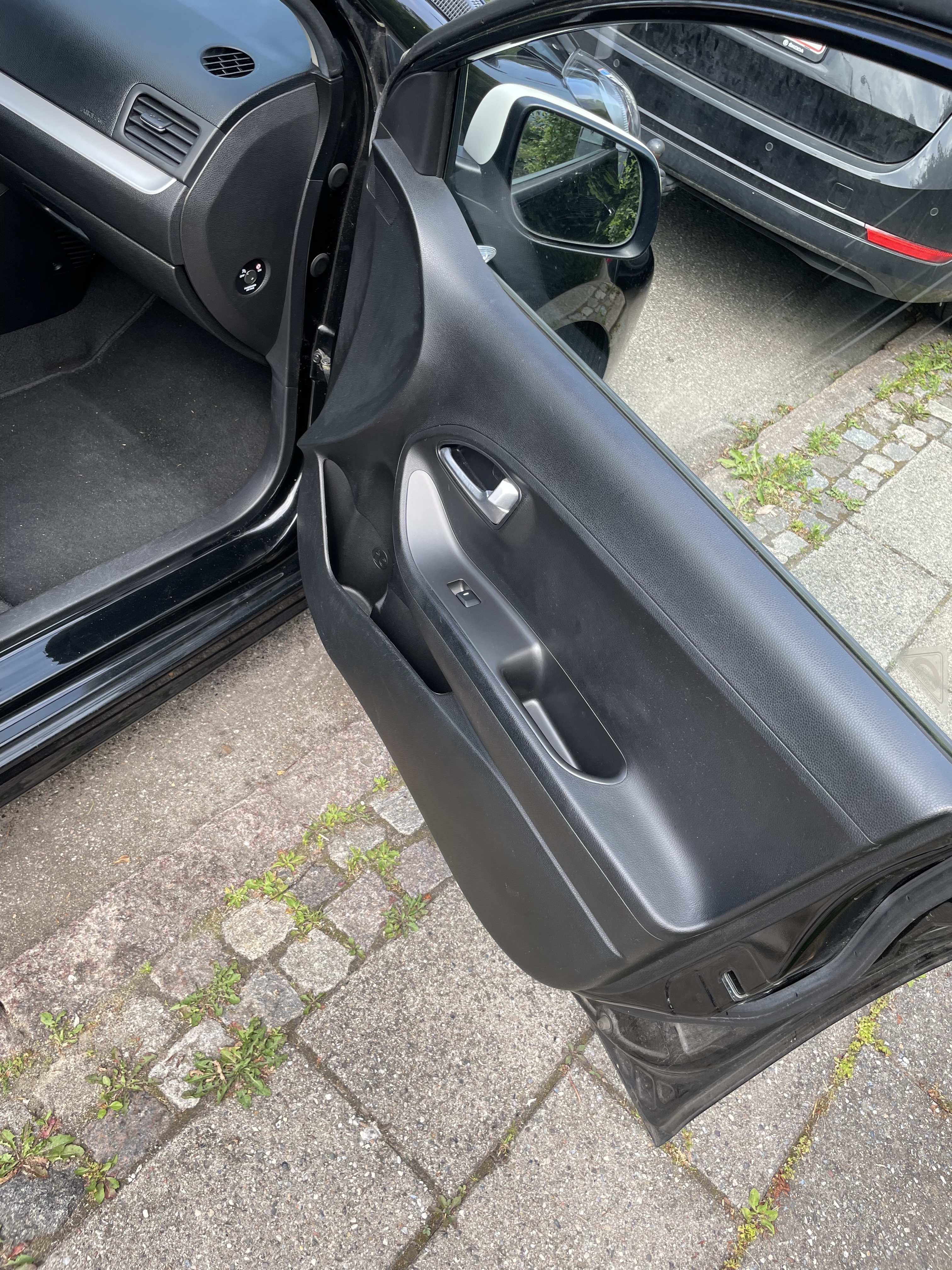 Sort Kia Picanto fra 2015