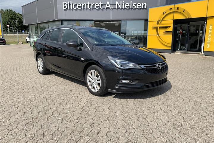 Sort Opel Astra fra 2017