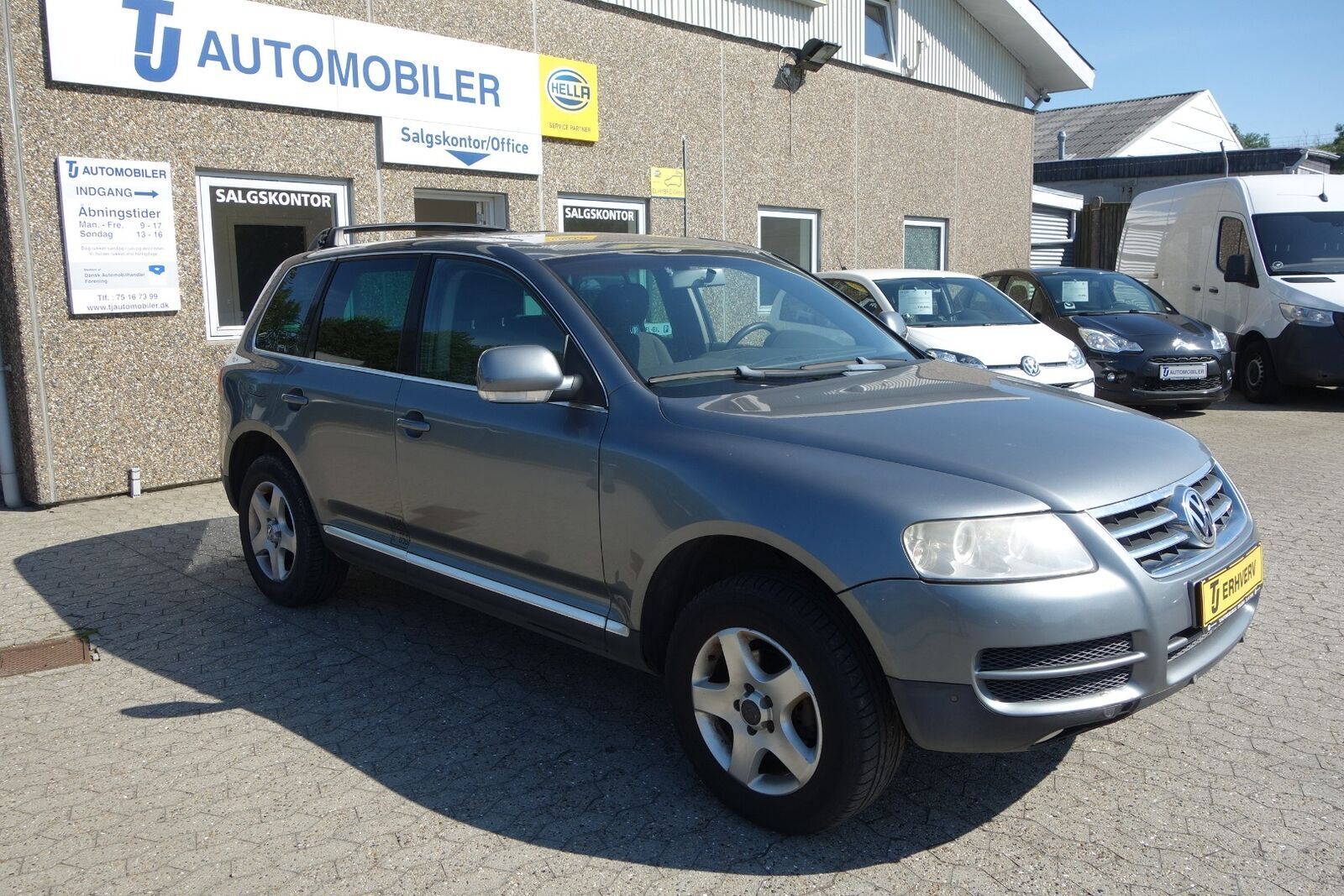 Grå VW Touareg fra 2005