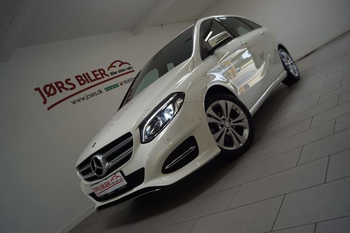 Hvid Mercedes B220 fra 2015