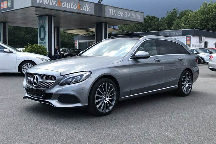 Grå Mercedes C220 d fra 2016