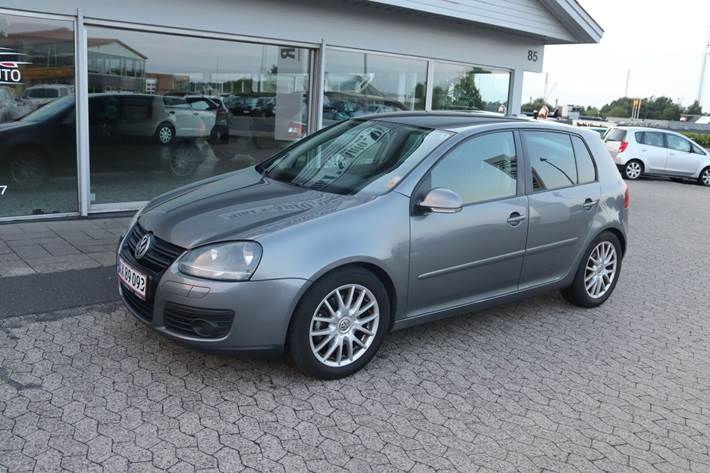 Grøn VW Golf V fra 2008