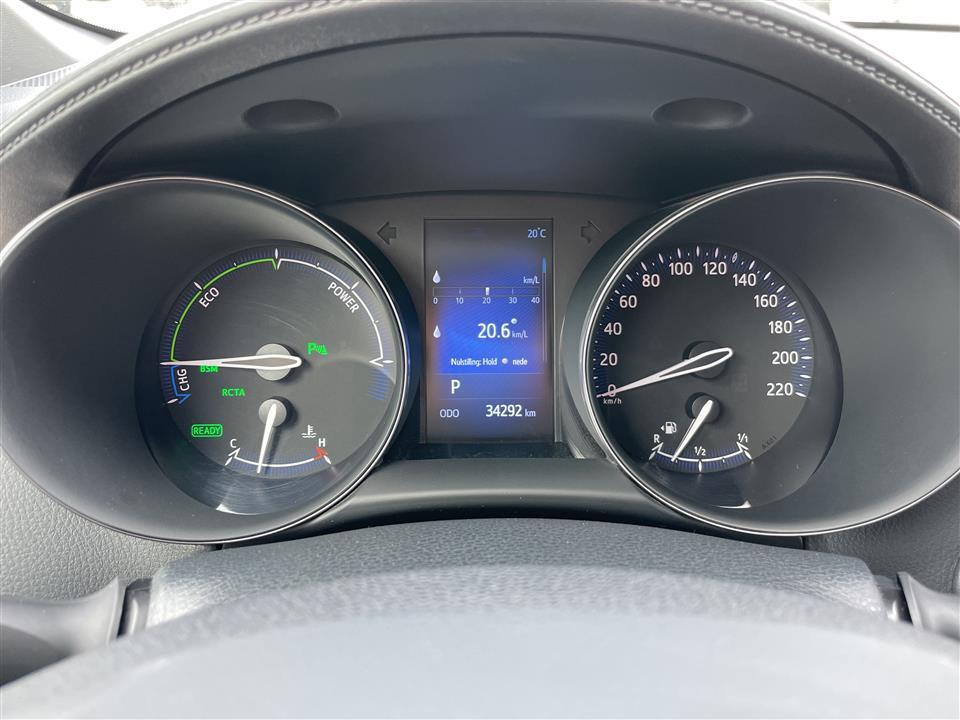 Blå Toyota C-HR fra 2019