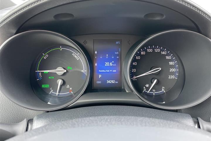 Blå Toyota C-HR fra 2019