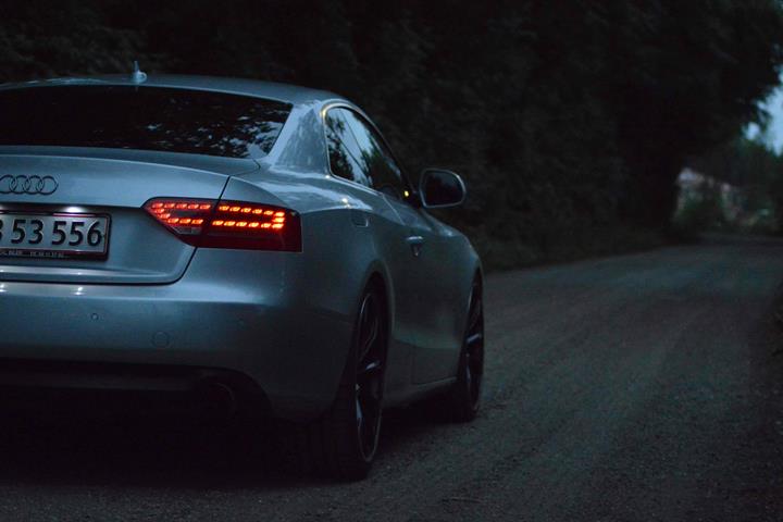 Sølv Audi A5 fra 2008