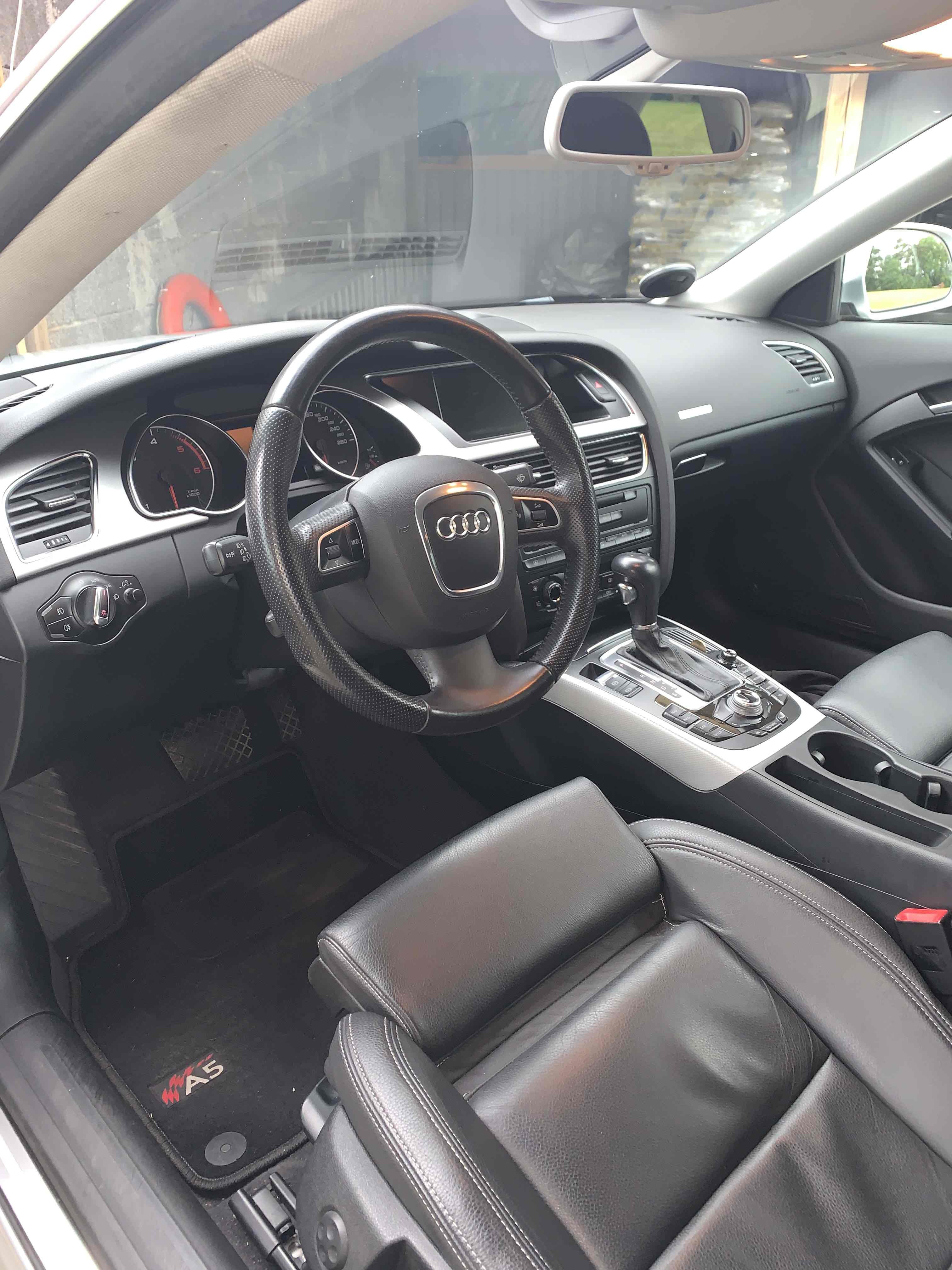 Sølv Audi A5 fra 2008