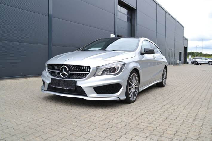 Grå Mercedes CLA220 fra 2015
