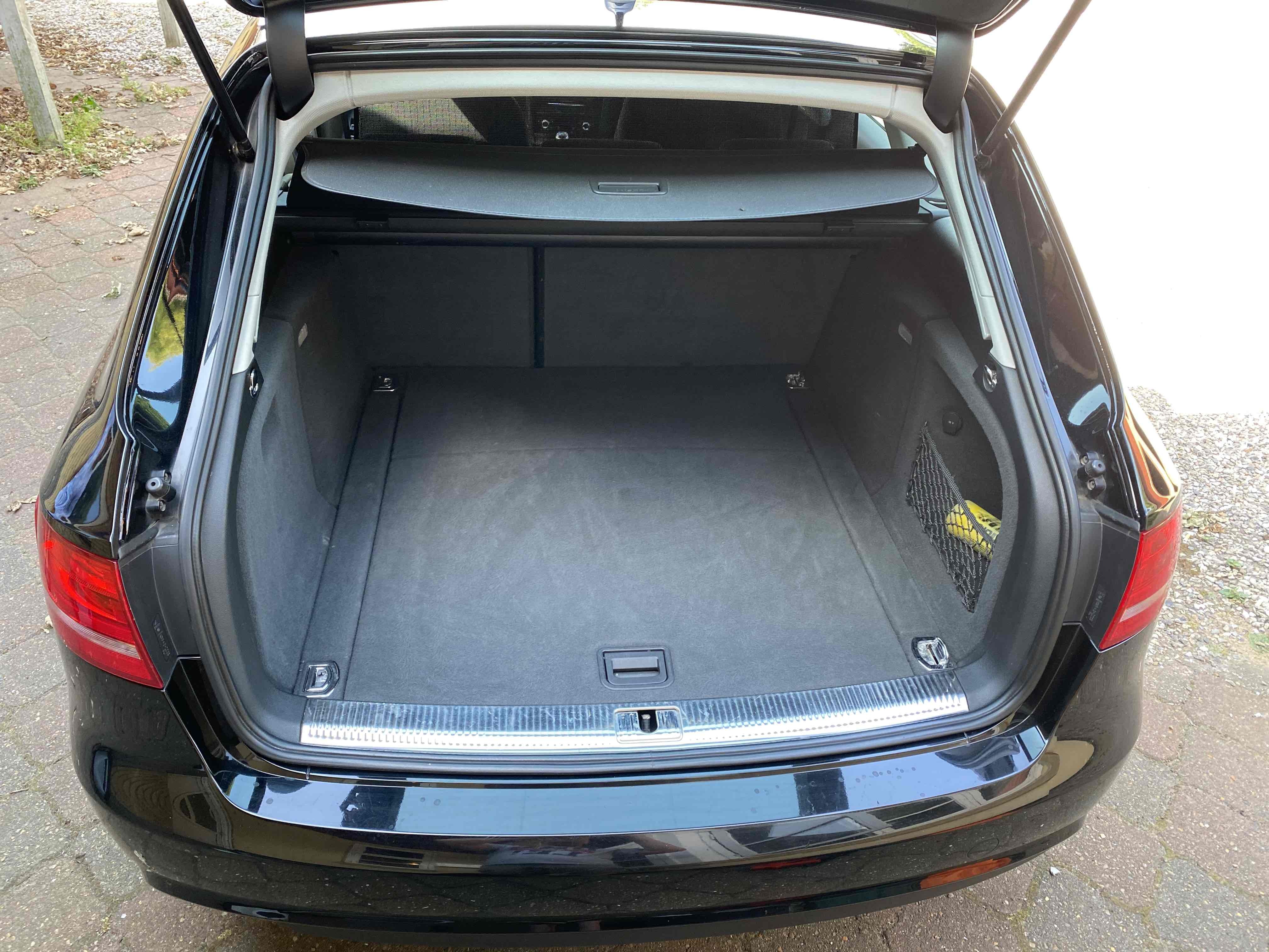 Sort Audi A4 fra 2012