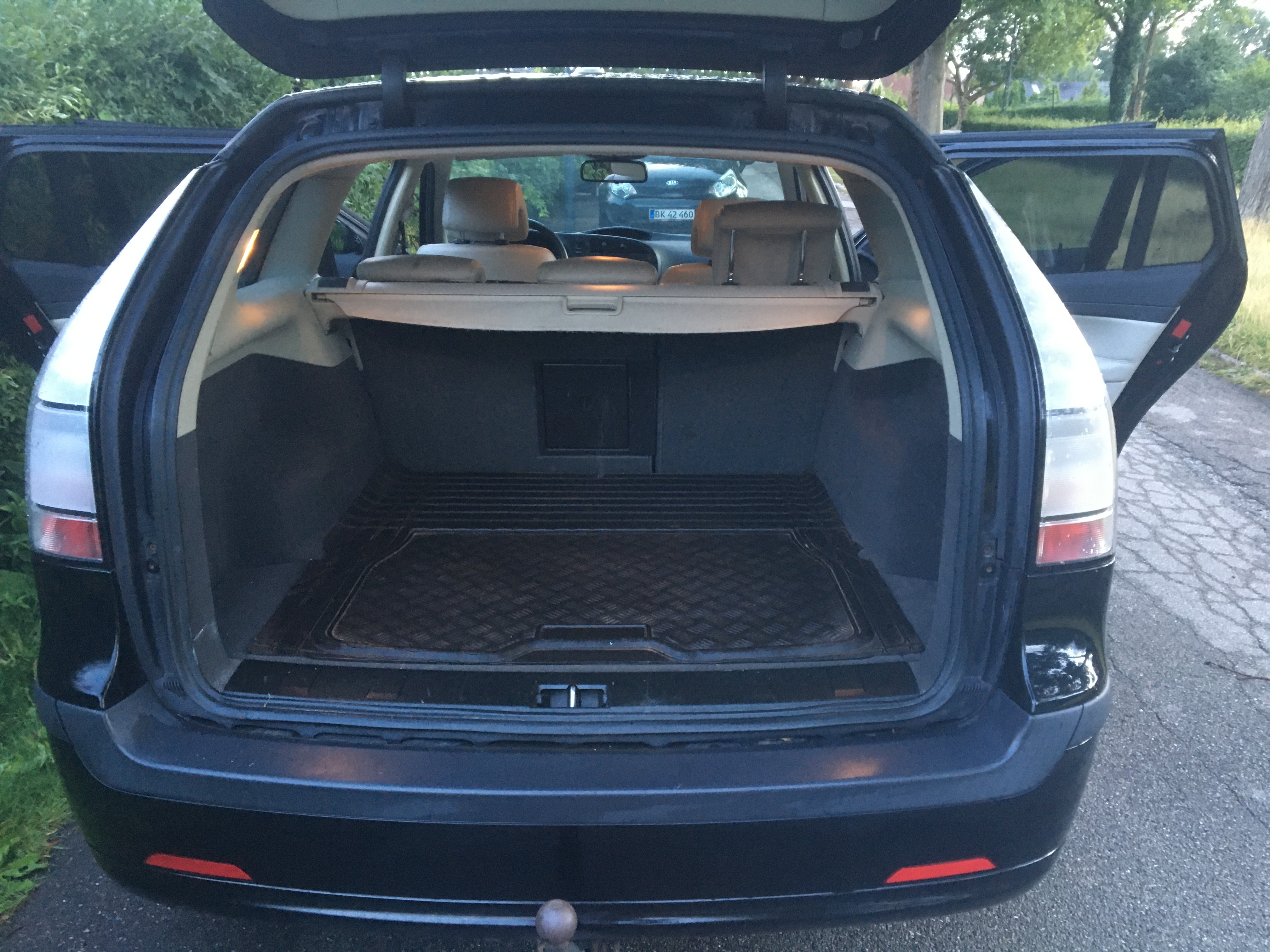 Sort Saab 9-3 fra 2006