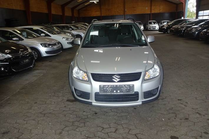 Grå Suzuki SX4 fra 2006