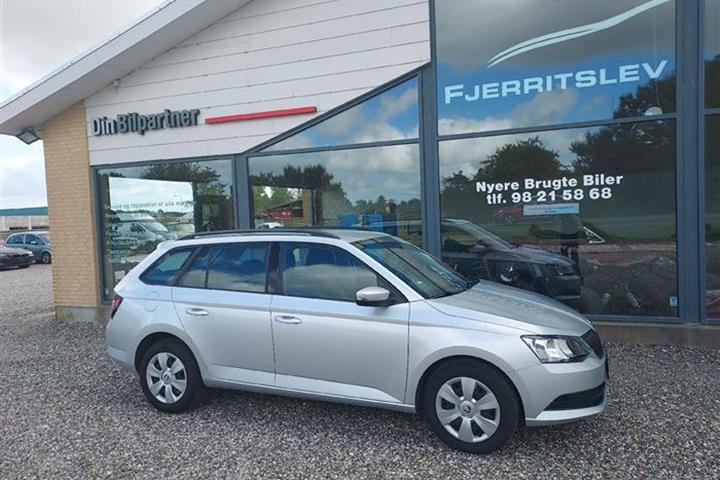 Sølv Skoda Fabia fra 2016