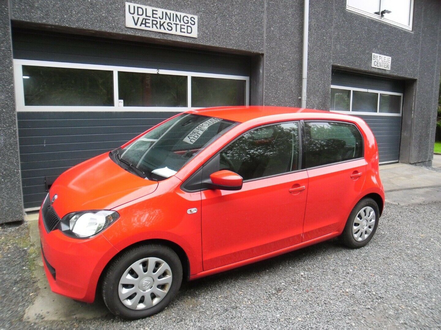 Rød Skoda Citigo fra 2013