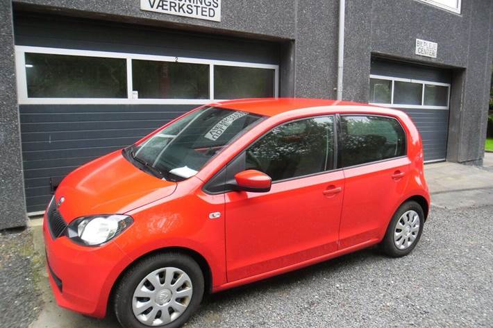 Rød Skoda Citigo fra 2013