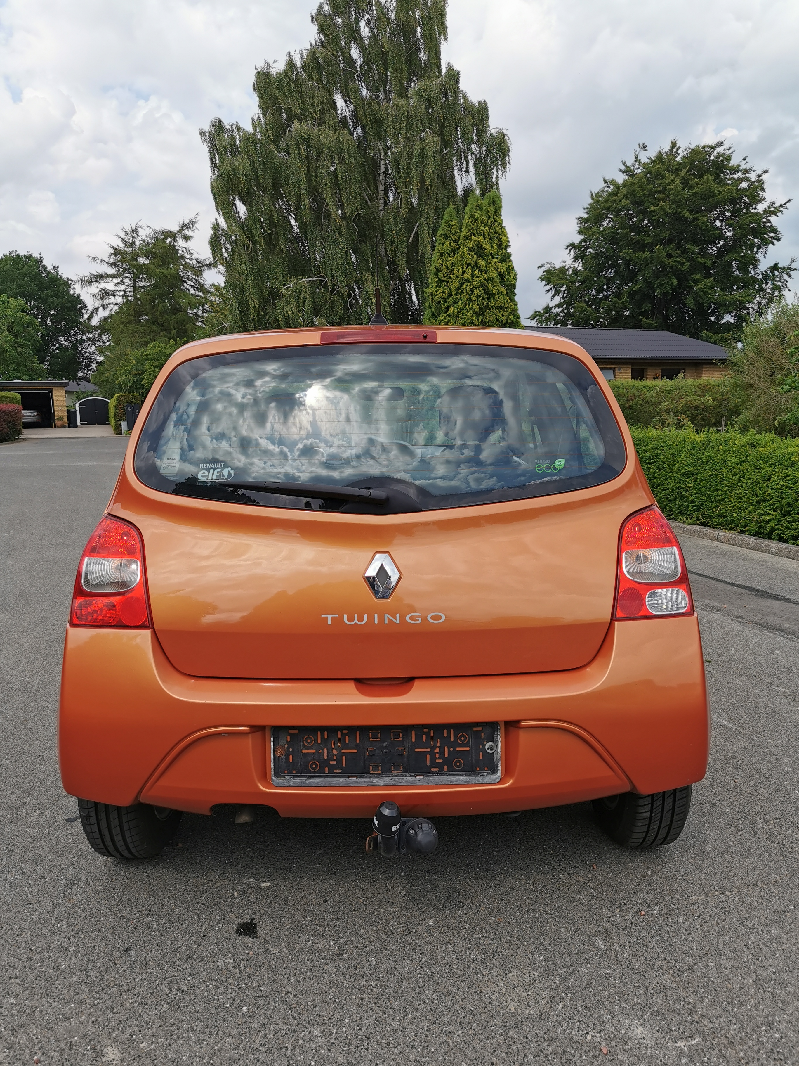 Orange Renault Twingo fra 2010