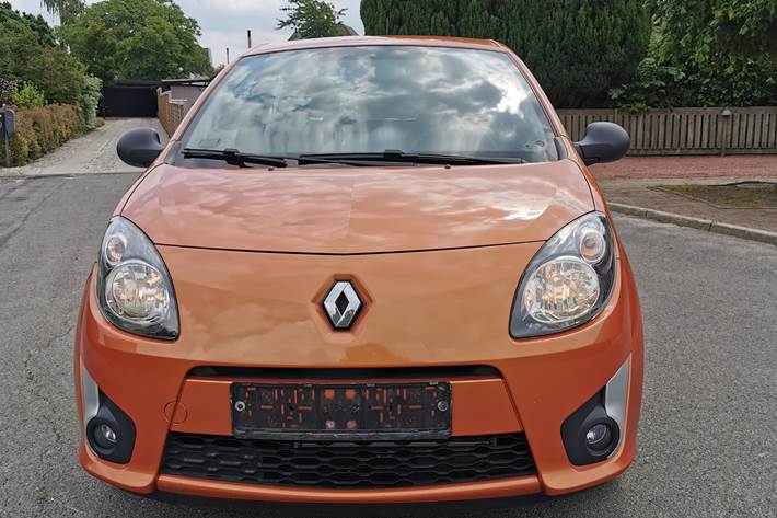 Orange Renault Twingo fra 2010
