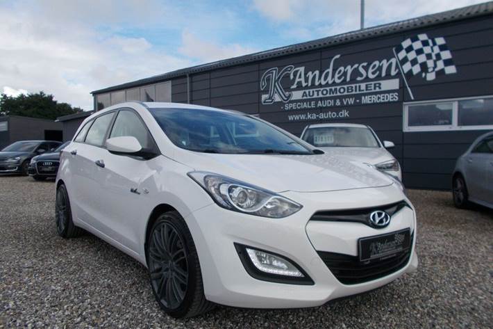 Hvid Hyundai i30 fra 2014