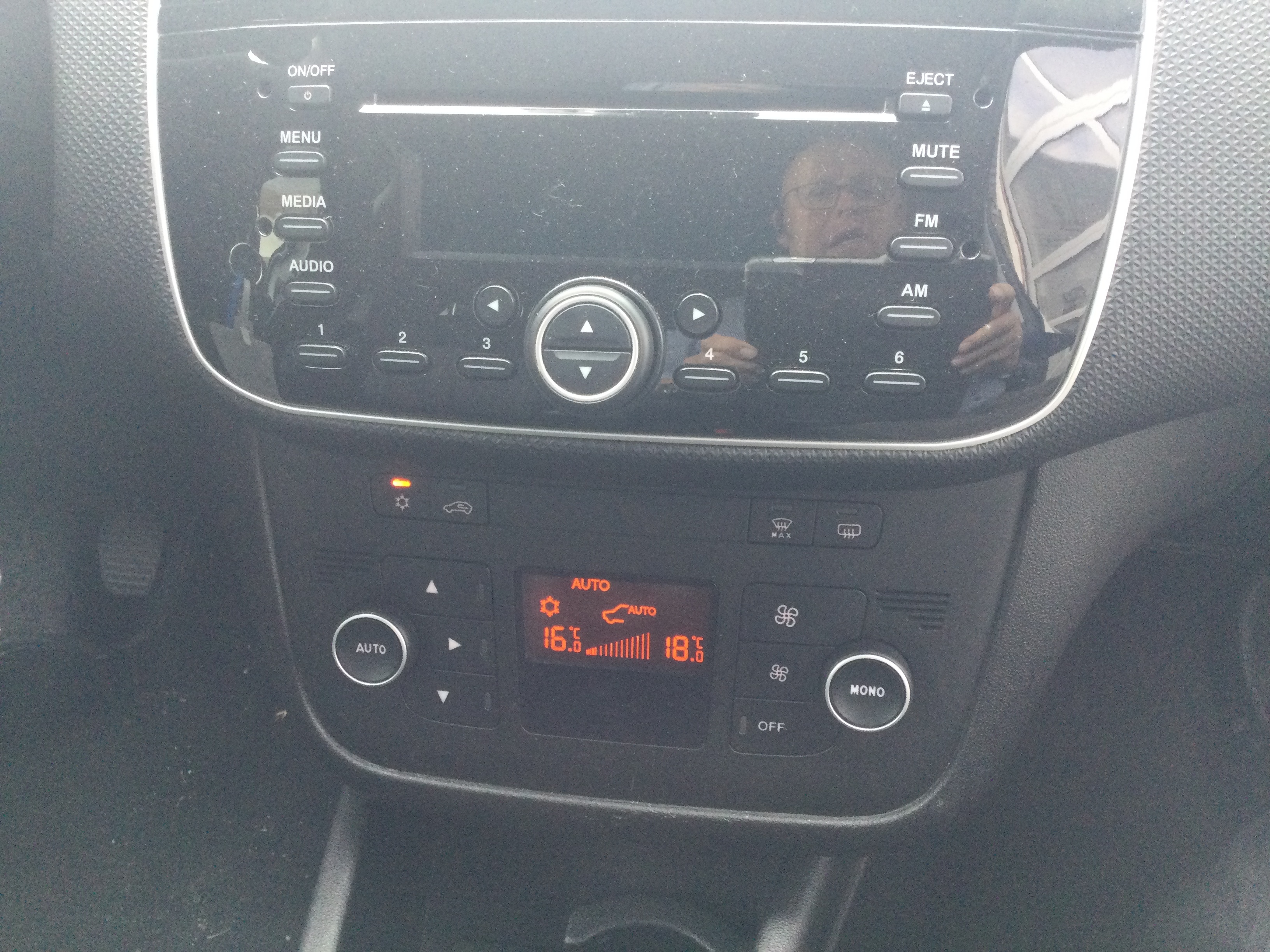 Hvid Fiat Punto fra 2018