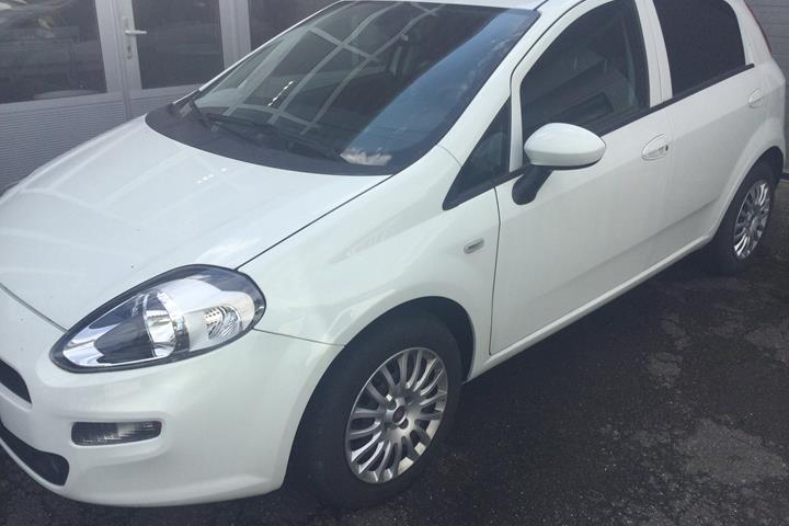 Hvid Fiat Punto fra 2018