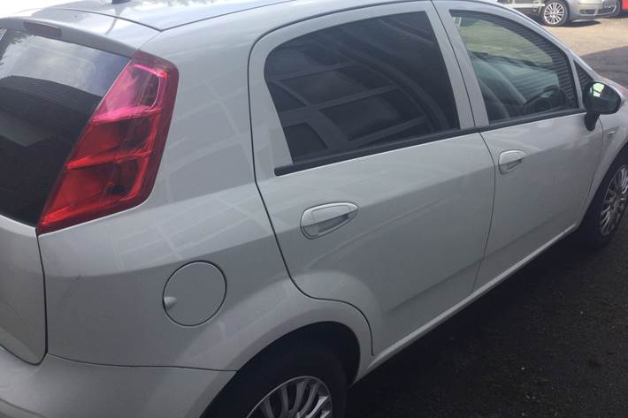 Hvid Fiat Punto fra 2018