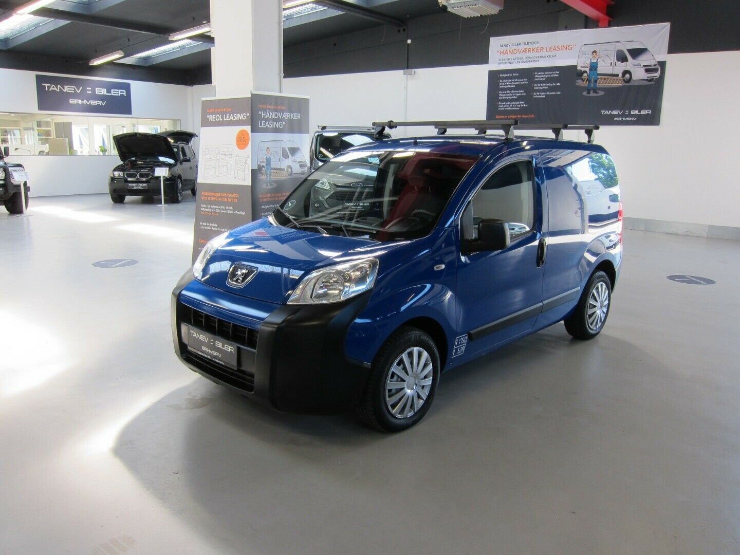 Blå Peugeot Bipper fra 2014
