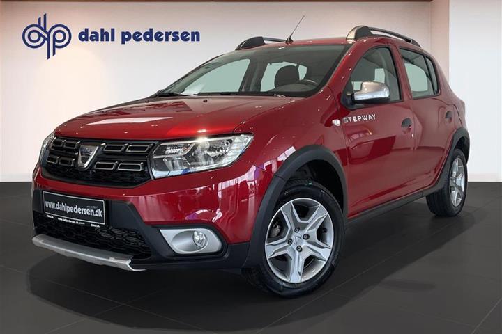 Rød Dacia Sandero fra 2020