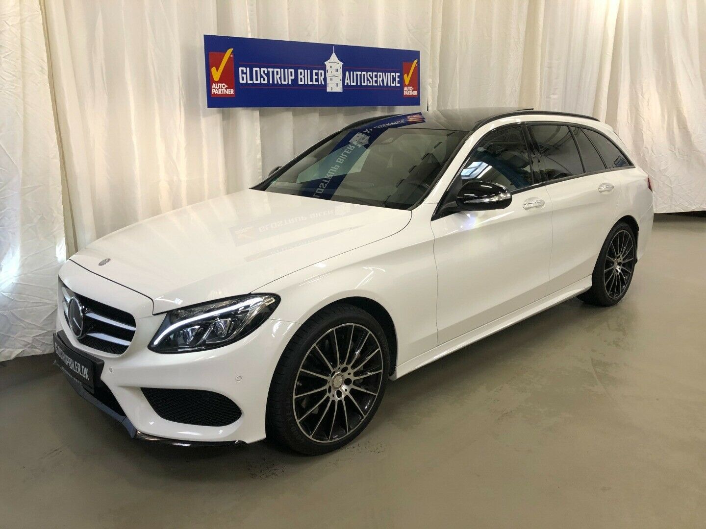 Grå Mercedes C250 d fra 2015