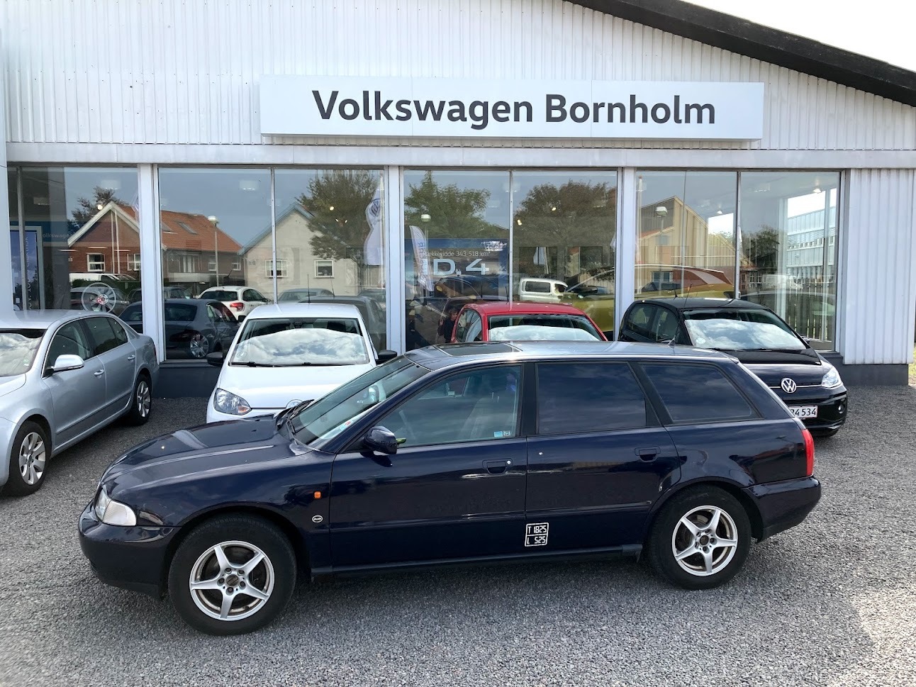 Blå Audi A4 fra 1996