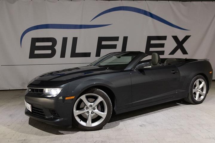 Grå Chevrolet Camaro fra 2015