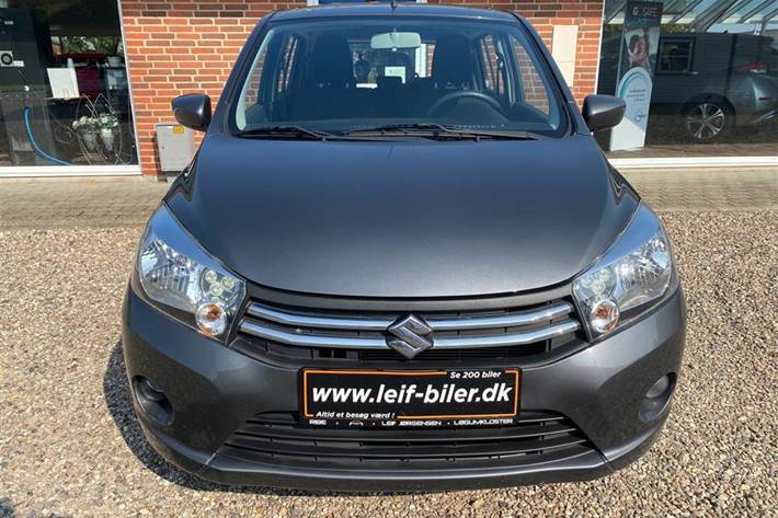 Grå Suzuki Celerio fra 2016