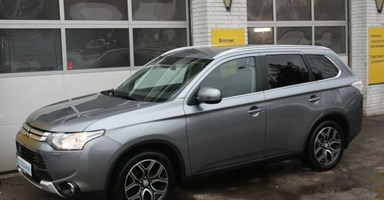 Mitsubishi Outlander 2.0 Plug-In Hybrid Top 4WD (Årgang 05/2014 - 10/2015)