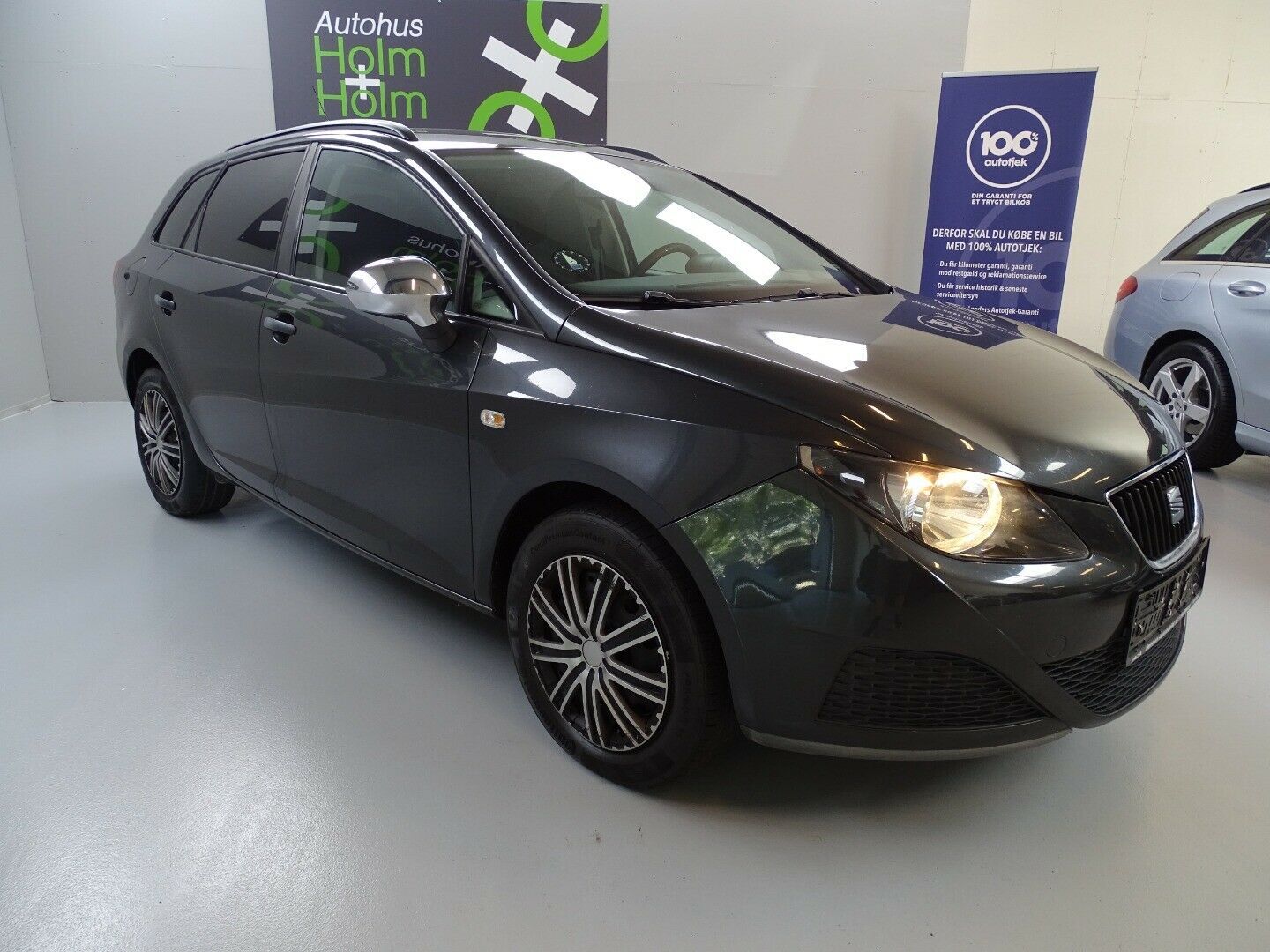 Grå Seat Ibiza fra 2010