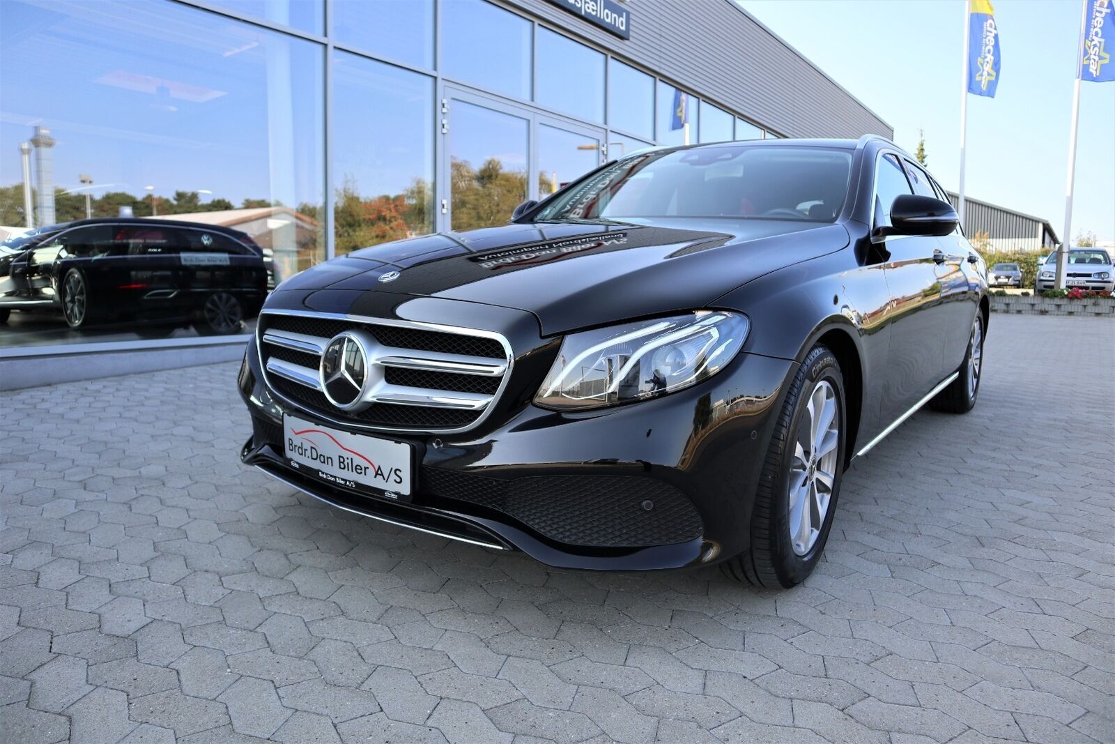 Sort Mercedes E220 d fra 2018