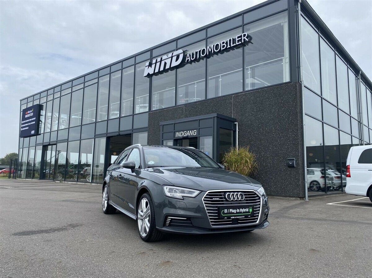 Grå Audi A3 fra 2020