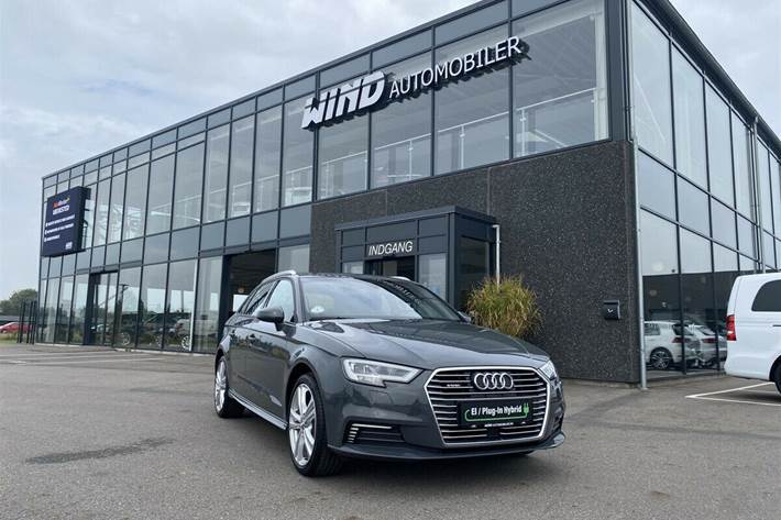 Grå Audi A3 fra 2020