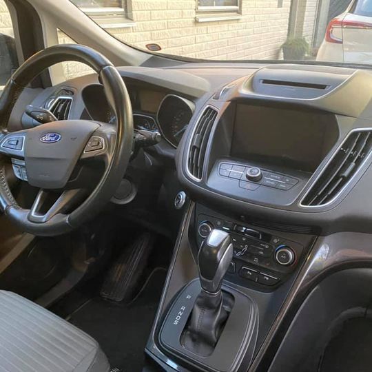 Sort Ford Grand C-Max fra 2016