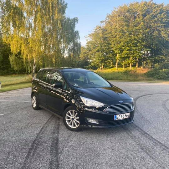 Sort Ford Grand C-Max fra 2016