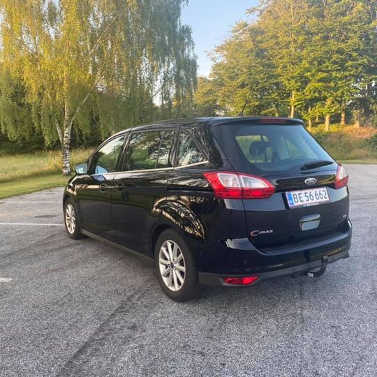 Sort Ford Grand C-Max fra 2016
