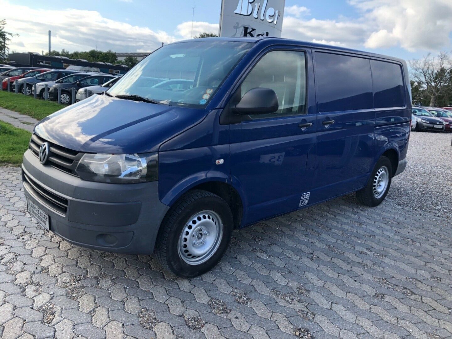 Blå VW Transporter fra 2010