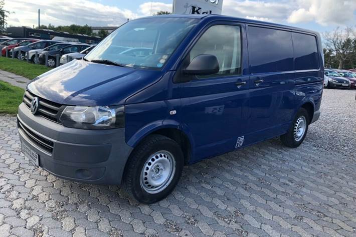 Blå VW Transporter fra 2010