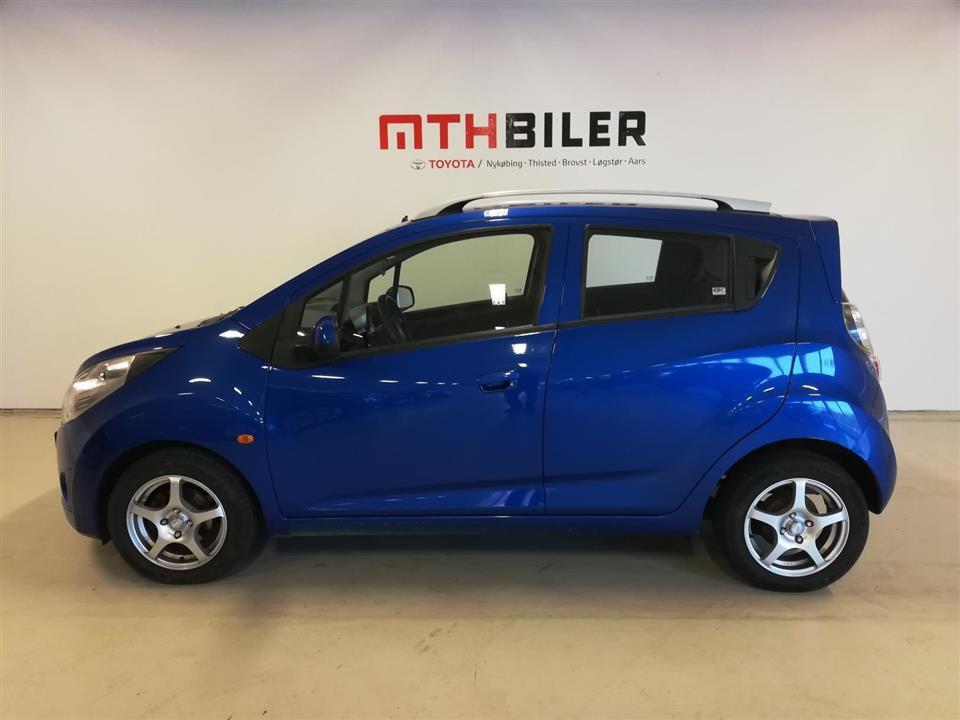 Blå Chevrolet Spark fra 2011